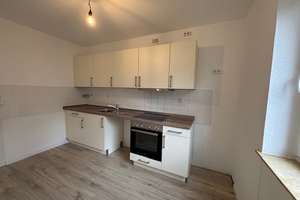 helle 3-Zimmer Wohnung mit Balkon zu vermieten