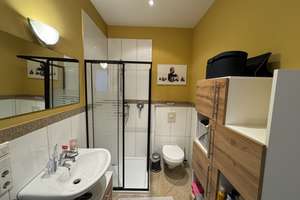 Modernized 2-room apartment in quiet back house with terrace, built-in kitchen – Adelheidstraße 54, 65185 Mitte, Wiesbaden – Vorschaubild 9