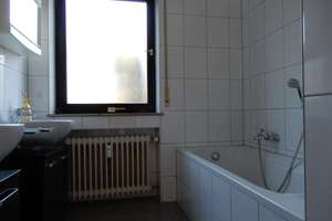 Große, sonnige 3-Zi.-Wohnung in ER-Eltersdorf – Die vollständige Adresse der Immobilie erhältst du vom Anbieter., 91058 Eltersdorf, Erlangen – Vorschaubild 11