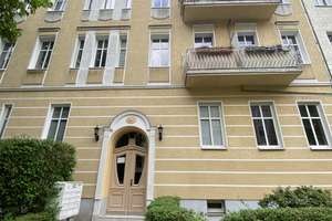 Bezugsfreie 3 Zimmer Wohnung/  ruhige Seitenstraße/VH/  HP / EBK/  Keller