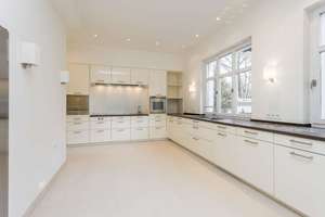 Perfekte Villa auf Traumgrundstück in Lichterfelde-West – Die vollständige Adresse der Immobilie erhältst du vom Anbieter., 12203 Lichterfelde, Berlin – Vorschaubild 9