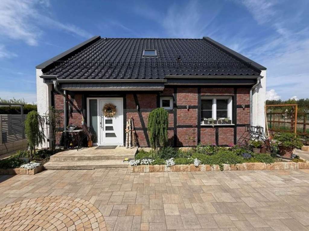 Hochmodernes luxeriöses ökologisches Einfamilienhaus