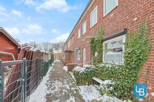 Einzugsbereites Reihenhaus in ruhiger Lage sucht neue Besitzer – Die vollständige Adresse der Immobilie erhältst du vom Anbieter., 24146 Elmschenhagen, Kiel – Vorschaubild 1