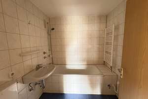 Gepflegte 2-Zimmer-Wohnung mit Balkon und Garage in ruhiger Lage von Stuttgart-Botnang – Die vollständige Adresse der Immobilie erhältst du vom Anbieter., 70195 Botnang-Nord, Stuttgart – Vorschaubild 11
