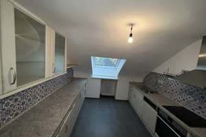 Schöne 3-Zimmer-Dachgeschoss-Wohnung in Stuttgart-Ost (Frauenkopf) mit toller Aussicht – Die vollständige Adresse der Immobilie erhältst du vom Anbieter., 70184 Frauenkopf, Stuttgart – Vorschaubild 4