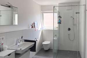 Im Zentrum von Neu-Ulm/Pfuhl neuwertige sonnige 2-Zi.-Wo. im 2. OG mit Südbalkon, Aufzug und TG – Die vollständige Adresse der Immobilie erhältst du vom Anbieter., 89233 Neu-Ulm – Vorschaubild 7