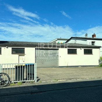 300 m² Lagerhalle inkl. Außenfläche | kleines Büro vorhanden | ebenerdiges Tor