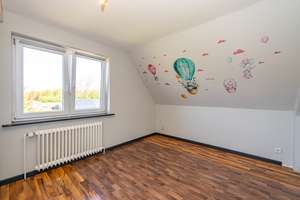 Sylt vor der Tür: Charmantes Wohnhaus mit zwei Einheiten, Garage & Carport in Klanxbüll – Die vollständige Adresse der Immobilie erhältst du vom Anbieter., 25924 Klanxbüll – Vorschaubild 16