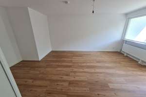 Erstbezug nach hochwertiger Kernsanierung – stilvolle 3,5-Zimmer-Wohnung mit Südbalkon – Karl-Schwartz-Straße 6, 44225 Hombruch (Ortsteil), Dortmund – Vorschaubild 6