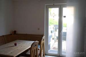 Zweifamilienhaus mit Garten, toller Aussicht und vielseitigen Nutzungsmöglichkeiten in Epfendorf – Die vollständige Adresse der Immobilie erhältst du vom Anbieter., 78736 Epfendorf – Vorschaubild 3
