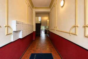 Zeitloser Altbaucharme in Friedrichshain: Bezugsfreie 2-Zimmer-Wohnung im beliebten Nordkiez – 10247 Friedrichshain, Berlin – Vorschaubild 21