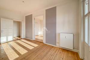 INTERESSANTE, SUPERHELLE UND KLASSISCHE ALTBAUWOHNUNG NAHE ARNIMPLATZ MIT BALKON! PROVISIONSFREI! – Behmstraße 67, 10439 Prenzlauer Berg, Berlin – Vorschaubild 3