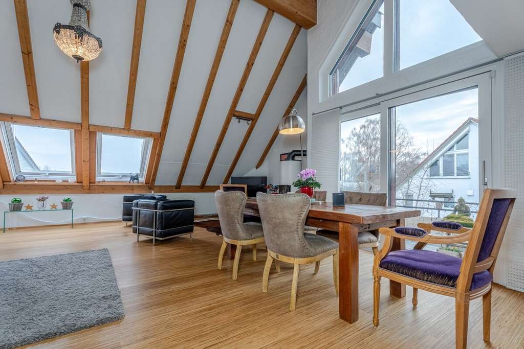 Immobilie in Moos - Seesicht, Stil & Großzügigkeit – außergewöhnliche DG-Maisonettewohnung in Moos - Bild 4