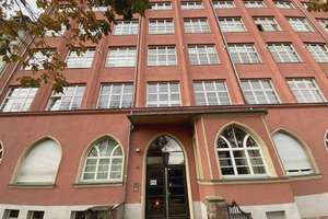 Dachgeschosswohnung mit Staffelgeschoss - Loft-Stil mit Geschichte