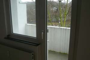 2,5 Raum Etagenwohnung mit Balkon und moderner EBK in Bochum-auch WG geeignet – Hattinger Straße 88, 44789 Südinnenstadt, Bochum – Vorschaubild 9