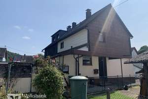 Eitorf - Gemütliches Zuhause in ruhiger Lage – Die vollständige Adresse der Immobilie erhältst du vom Anbieter., 53783 Eitorf – Vorschaubild 1
