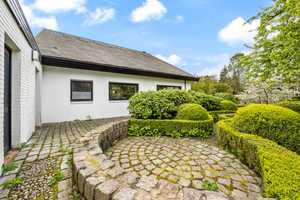 Stilvolles Einfamilienhaus mit Keller und Garage -
unmittelbare Nähe zum Feldrand und zum Wald. – Stormarn (Kreis) – Vorschaubild 16