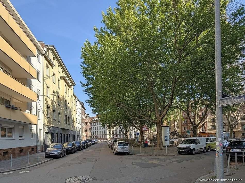 AUßENANSICHT UMGEBUNG