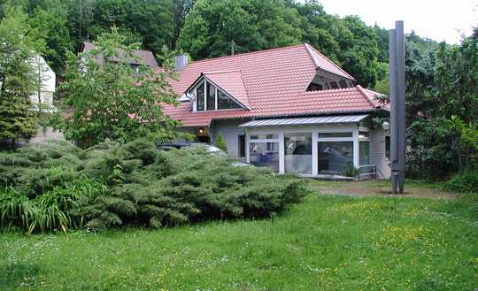 Großzügiges , helles Landhaus am Rand des Pfälzer Waldes + schöne Wohneinheit im DG