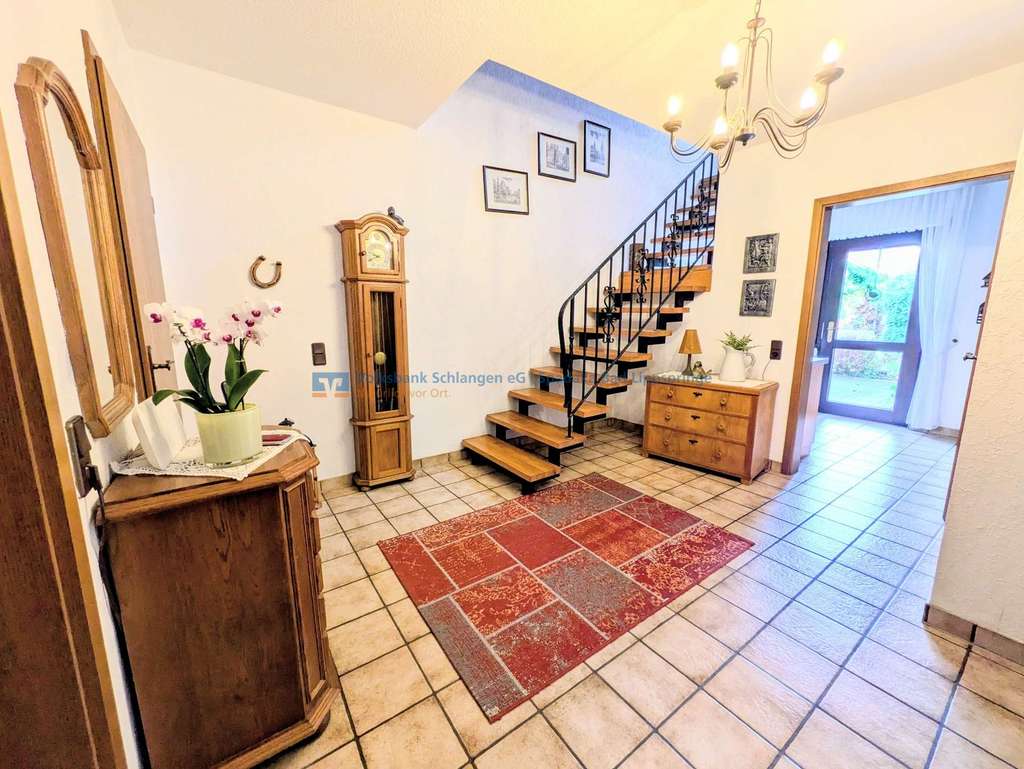 Immobilie in Schlangen - Einfamilienhaus mit Potenzial in Oesterholz - Bild 2