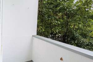 Perfekte Mischung aus ruhigem Innenhof und Blick ins Grüne | Kernsanierte 2,5-Zimmer-Loggia-Wohnung – 40239 Düsseltal, Düsseldorf – Vorschaubild 5