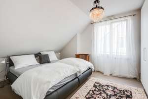 AIGNER - Moderne Maisonette mit traumhaftem Blick ins Grüne, hohem Freizeitwert und S-Bahn-Nähe – Die vollständige Adresse der Immobilie erhältst du vom Anbieter., 81249 Lochhausen, München – Vorschaubild 5