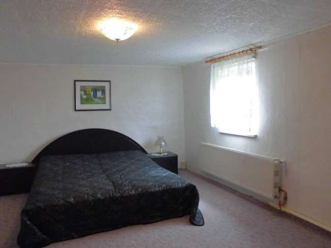 Immobilie in Klipphausen - Haus mit Platz für 2 Familien und Hobbies - Bild 7