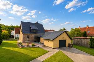 Wohnen mit Zukunft: Modernisiertes Einfamilienhaus mit positiver Bauvoranfrage in Barnstorf! – Die vollständige Adresse der Immobilie erhältst du vom Anbieter., 49406 Barnstorf – Vorschaubild 3