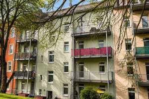 Große 3 Zimmer Wohnung mit Balkon in Ruhige Gegend – Bernsdorfer Str. 185, 9126 Bernsdorf, Chemnitz – Vorschaubild 2