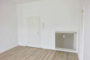 helle 2 Zimmer Wohnung im 2.OG – Die vollständige Adresse der Immobilie erhältst du vom Anbieter., 47798 Stadtmitte, Krefeld – Vorschaubild 2