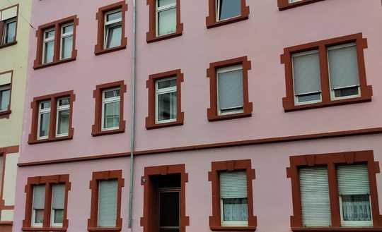 ++TOP++2 ZKB++Tageslichtbad++2. OG++neue Etagenheizung++01.11. bezugsfrei