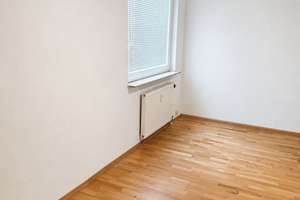 Weitblick-Balkon in der 4. Etage mit 4 Zimmern in Remscheid – Henkelshof 5-7, 42897 Henkelshof, Remscheid – Vorschaubild 10