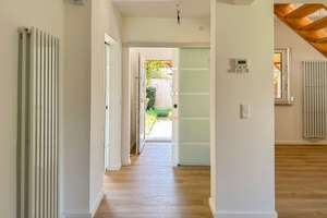 **Frisch renoviert und bezugsfrei | Idyllischer Garten | Garage und Carport** – 4288 Holzhausen, Leipzig – Vorschaubild 4