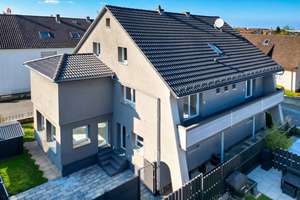 Toll saniertes Zweifamilienhaus mit ausgebautem Dachgeschoss  – für fast jeden Wohnzweck geeignet! – Die vollständige Adresse der Immobilie erhältst du vom Anbieter., 63762 Großostheim – Vorschaubild 1