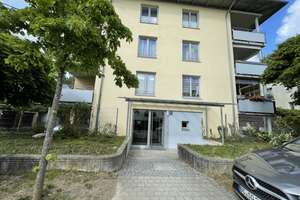 Idyllisch Lage mit viel Grün: Diese frisch renovierte 3-Zimmer-Wohnung wartet auf Sie!
