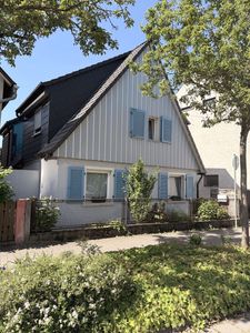 Familienfreundliches 1-Familienhaus mit großem Garten und hohem Freizeitwert in zentraler Stadtlage