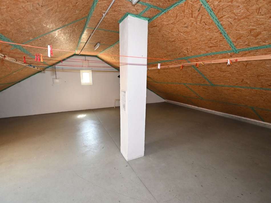 Bühnenraum DG