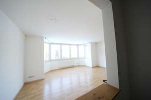 🏠 Helle 1,5-Raum-Wohnung mit Erker, Einbauküche & Stellplatz – Sofort verfügbar – Die vollständige Adresse der Immobilie erhältst du vom Anbieter., 9113 Schloßchemnitz, Chemnitz – Vorschaubild 2