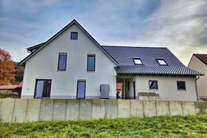 Junges, großes Einfam.-Wohnhaus mit Doppelgarage und Garten in ruhiger, sonniger Lage, Bj. 2021, Wo – Die vollständige Adresse der Immobilie erhältst du vom Anbieter., 96181 Rauhenebrach – Vorschaubild 7