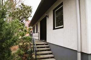 Bezirksgrenze Tempelhof/ Mariendorf
Haus mit Einzelgarage und DG-Reserve und  – Die vollständige Adresse der Immobilie erhältst du vom Anbieter., 12107 Mariendorf, Berlin – Vorschaubild 28
