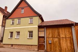 HAUS Zweiseitenhof mit Potenzial, gut erhaltenes Wohnhaus, 2 Garagen + Scheune + gr. Garten – Hauptstr. 9, 99958 Tonna – Vorschaubild 1