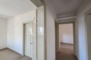 2-Familienhaus mit großer Scheune und vielseitigem Potenzial – Die vollständige Adresse der Immobilie erhältst du vom Anbieter., 75245 Neulingen – Vorschaubild 3