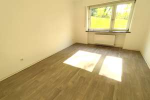 Ihre Zukunft wartet auf Sie:  ruhig - citynah - im Grünen - frisch renoviert ! – Kluser Höhe 10, 42119 Elberfeld, Wuppertal – Vorschaubild 5