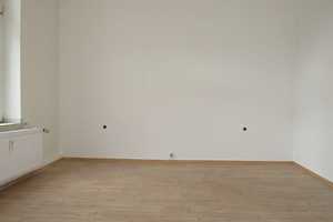 frisch renovierte 1-Zimmer-Wohnung in Krefeld (+Stellplatz oder Garage verfügbar) – Vereinsstr. 84, 47799 Krefeld – Vorschaubild 2