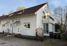 Hausvorder- u. -seitenansicht 