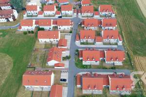 Moderne Doppelhaushälfte mit großem Eckgrundstück und herrlicher Sicht auf die Felder Vilseck´s – Die vollständige Adresse der Immobilie erhältst du vom Anbieter., 92249 Vilseck – Vorschaubild 6
