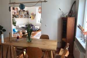 Heller teilmöblierter 4-Raum-Altbau in Parknähe befristet auf 10 Monate – Kochhannstr. 1, 10249 Berlin – Vorschaubild 2