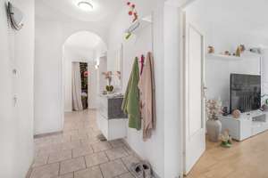 Bremen-Burgdamm: Vermietete 4-Zimmer-Wohnung mit Fernwärme & Balkon – Die vollständige Adresse der Immobilie erhältst du vom Anbieter., 28719 Burgdamm, Bremen – Vorschaubild 6