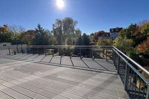 Ein echtes Juwel mit außergewöhnlicher Terrasse – Wohnen mit Weite und Ruhe