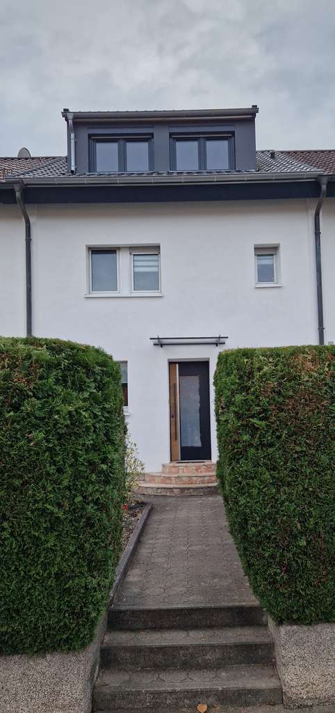 Provisionsfrei! Modernisiertes Reihenhaus in beliebter Lage der Weststadt von Schwäbisch Gmünd
